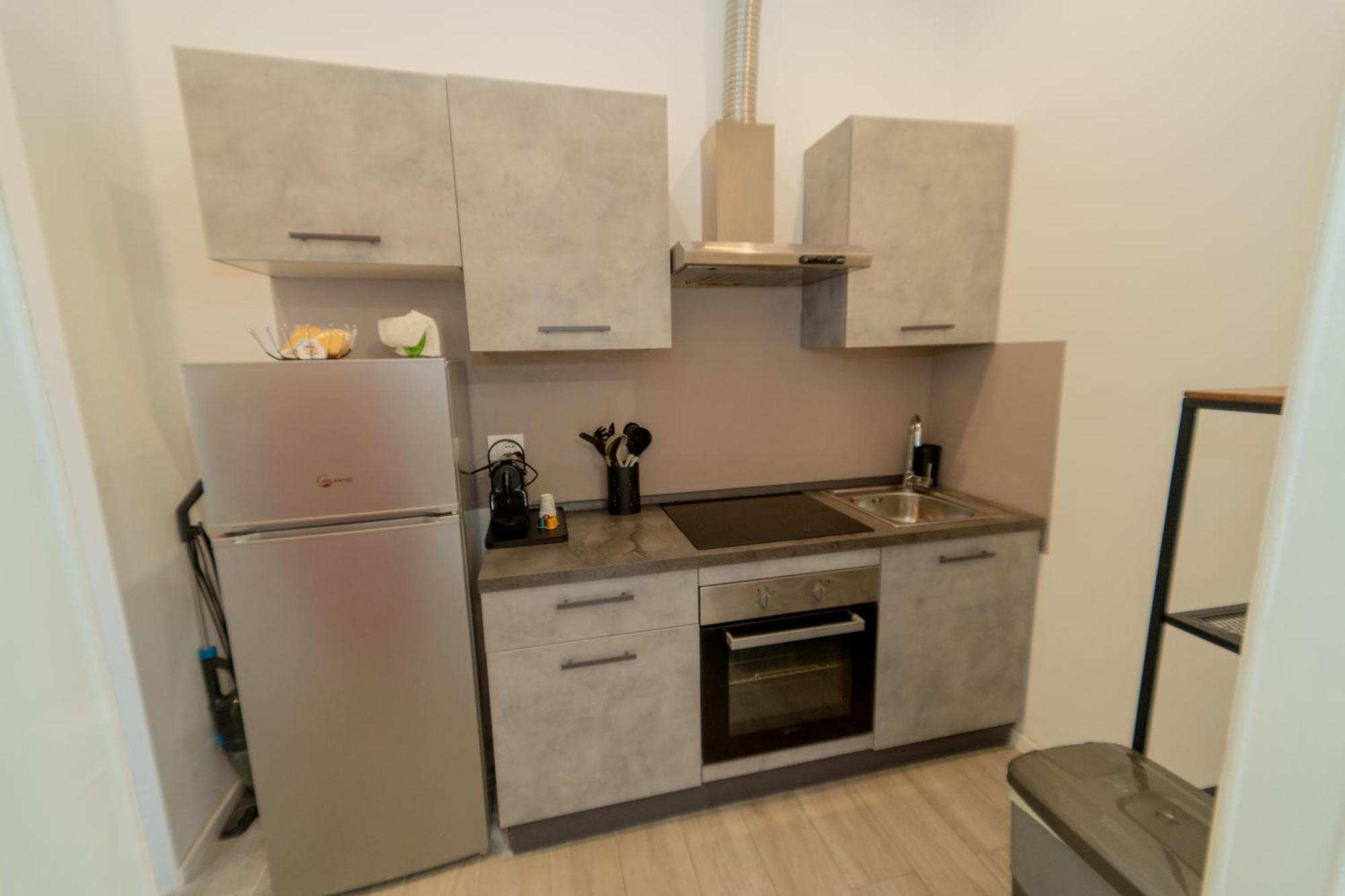 Apartment Milan Near Metro-M5 Exterior photo